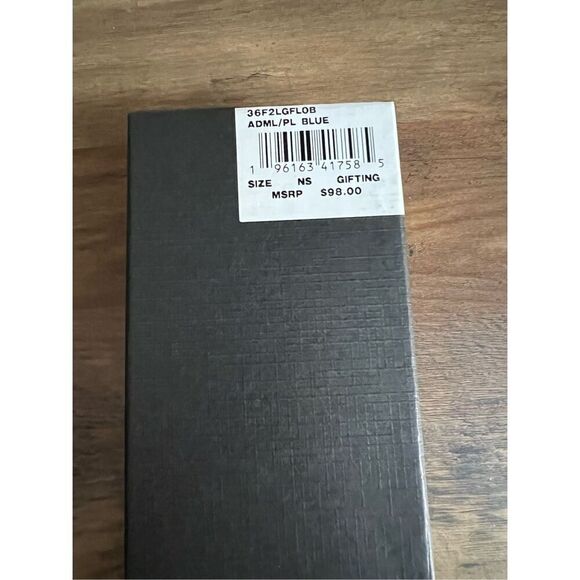 Michael kors Hudson logo lanyard case for Apple AirPods Pro. - Picture 8 of 13